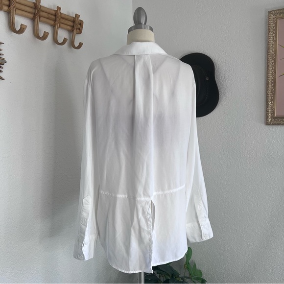 Cloth and Stone White Button Down Split Back size Medium - Picture 3 of 10